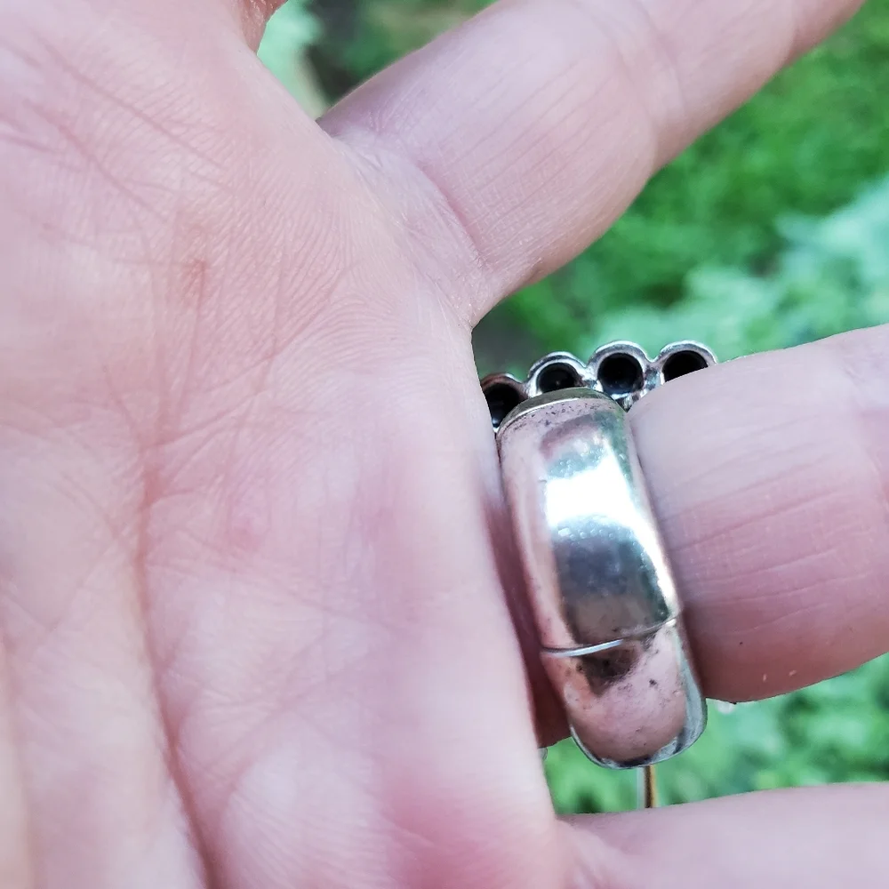 Free Spirit Boho Native South Western People Oval Sunburst bead Stretch Ring Nwt